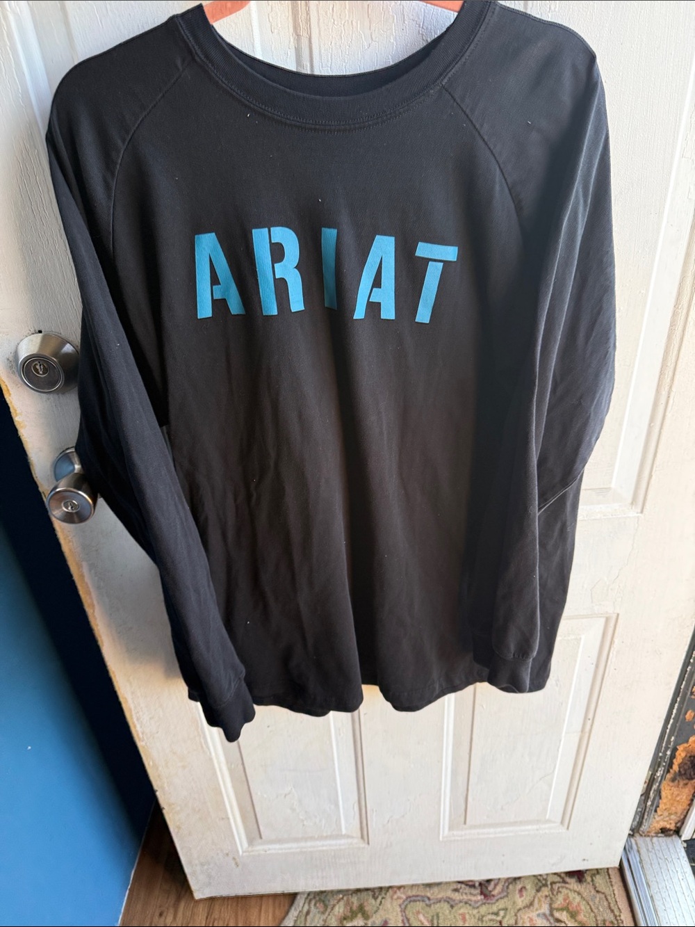 Ariat rebar black with blue Ariat long sleeve 1x